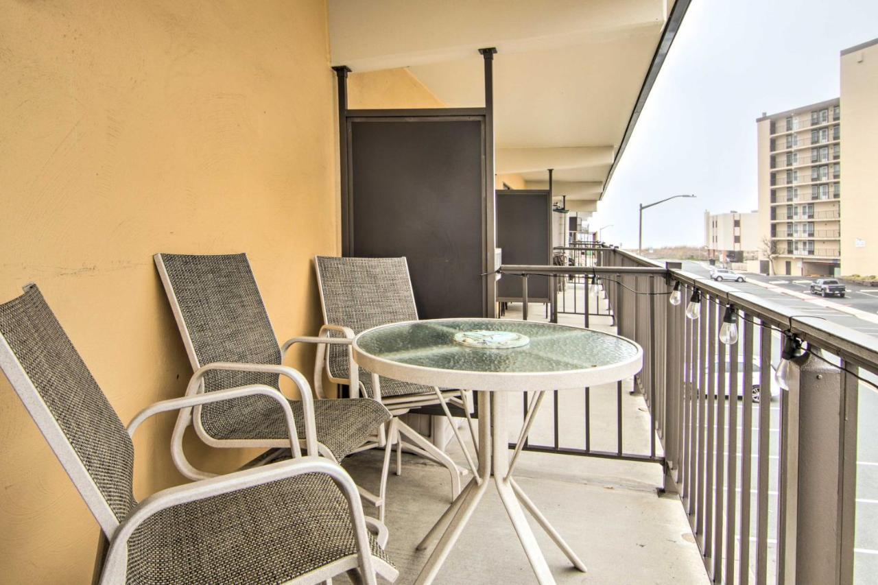 Bright Ocean City Condo - Walk To Beaches! Exterior photo